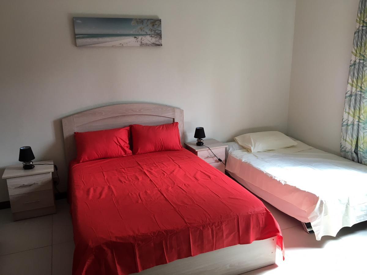 Wolmar Beach Suite Flic-en-Flacq Exteriör bild